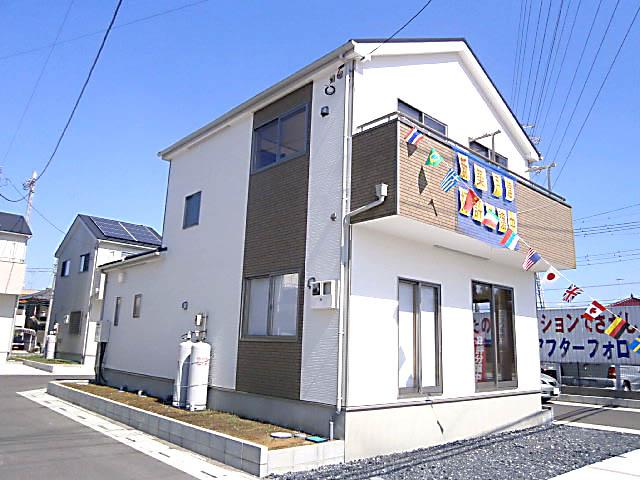 Local photos, including front road. Was building completed. Such as the actual image from per yang, We have to wait all the time so you can see directly. 