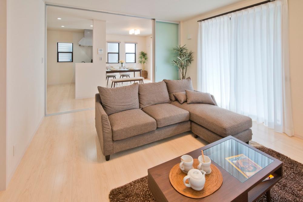 Same specifications photos (living). Our construction cases Living is an open atmosphere's basic. 