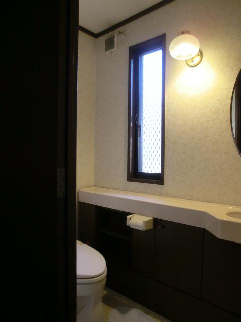 Toilet. Indoor (11 May 2013) Shooting