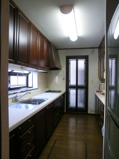Kitchen. Indoor (11 May 2013) Shooting