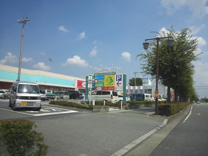 Shopping centre. Matsubushi 363m to New Town Shopping Center
