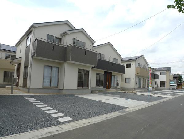 Local photos, including front road