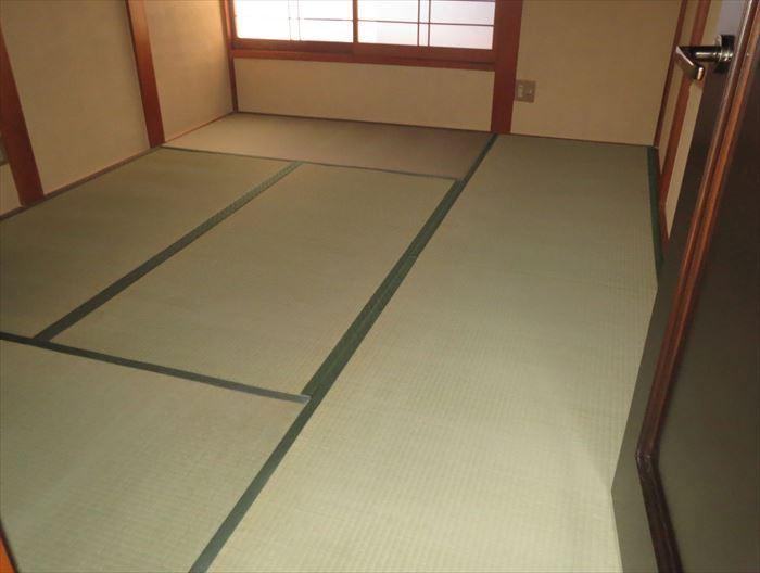 Non-living room. Second floor of tatami also Omotegae already! !
