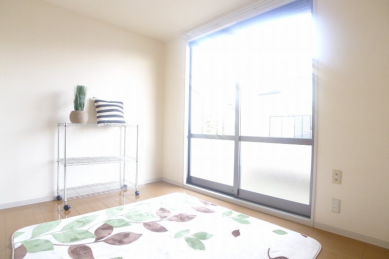 Other room space. ※ Model is room.