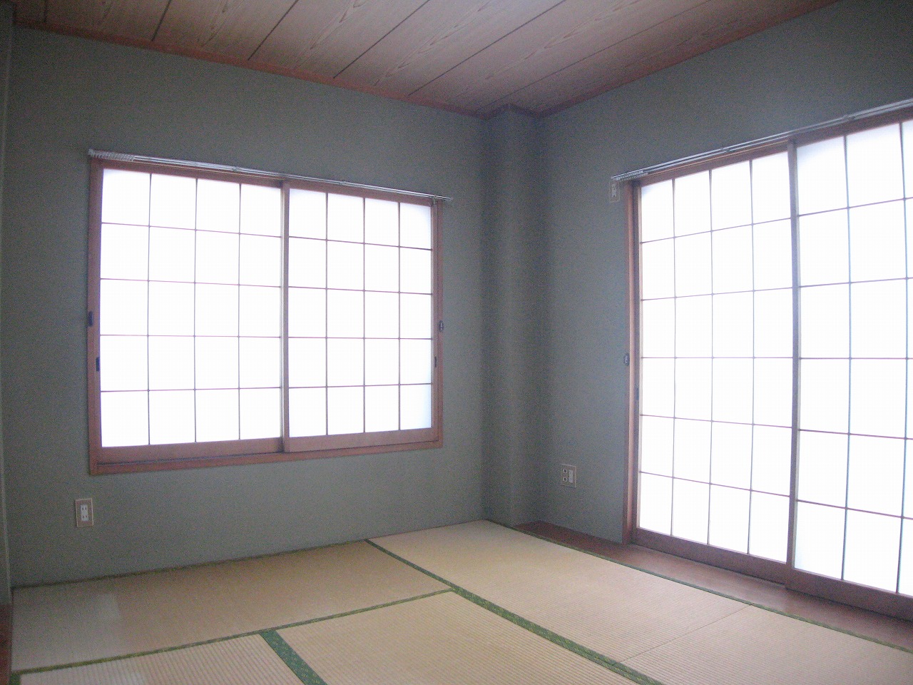 Other room space. It will be healed in the light coming through also equipped shoji Japanese-style room
