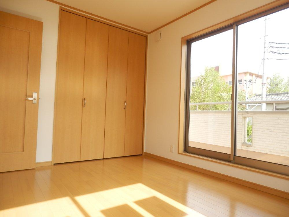 Non-living room. Indoor (April 2013) Shooting