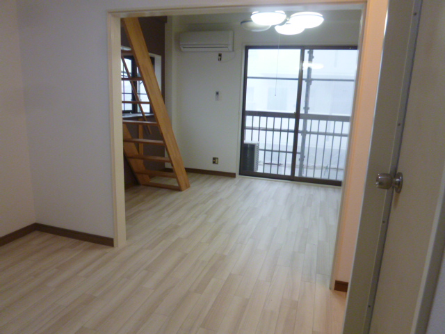 Living and room