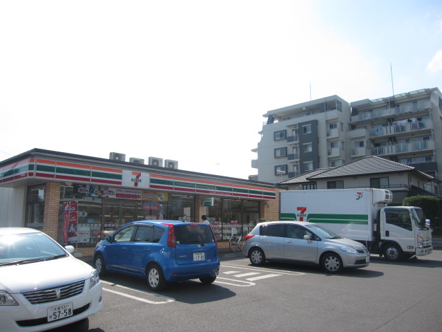 Convenience store. Seven-Eleven Kitamoto center 1-chome (convenience store) to 756m