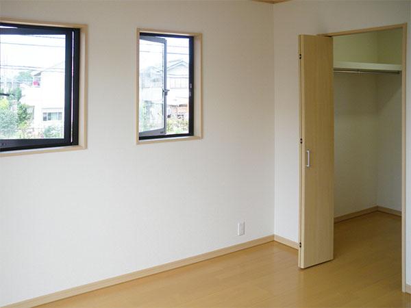 Same specifications photos (Other introspection). (C Building) same specification Western and walk-in closet