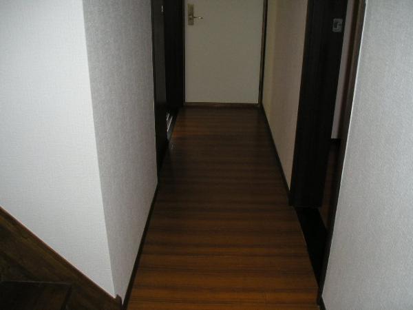 Other introspection. Corridor was also flooring overlaid clad