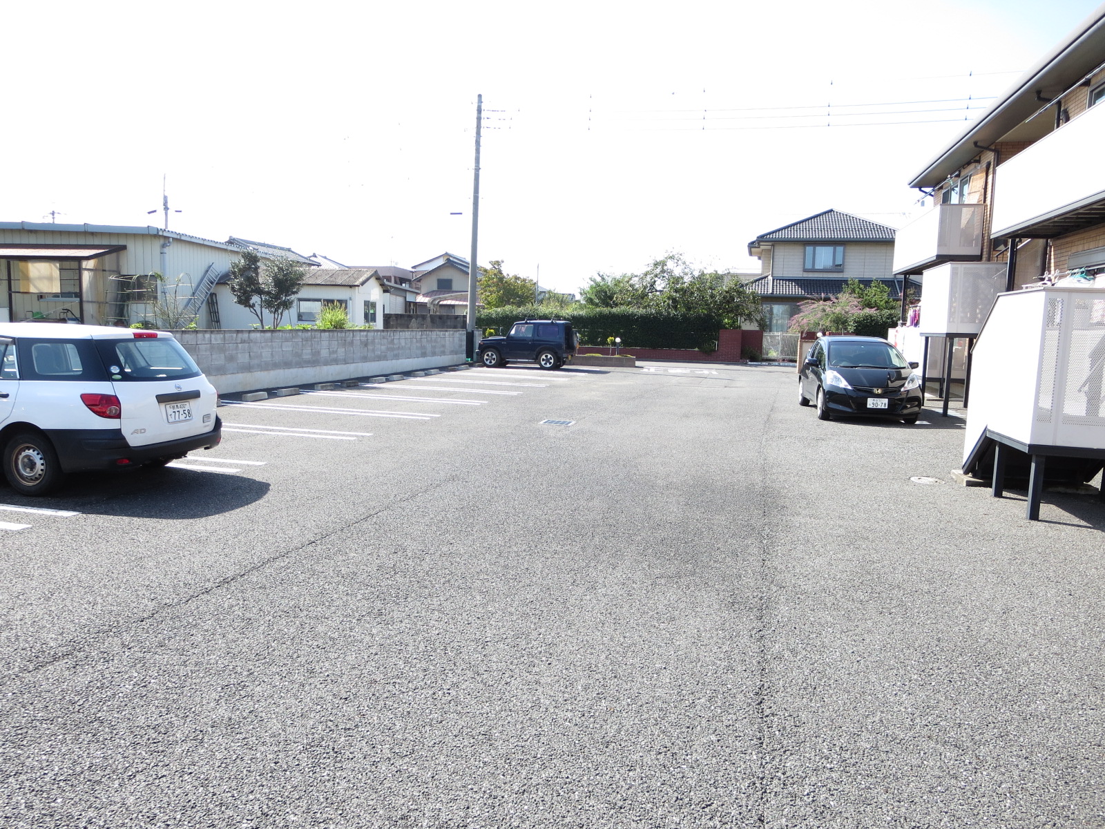 Parking lot. all rooms, A parallel parking