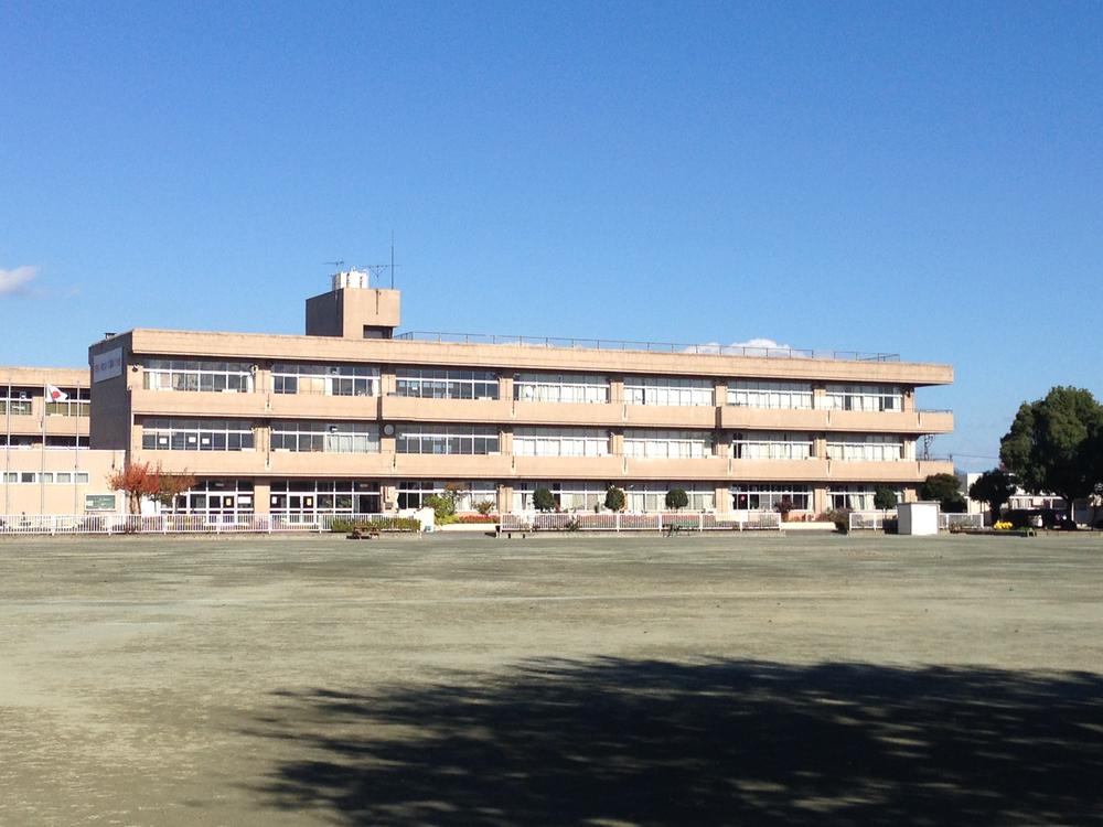 Junior high school. Kamisato 1858m to stand Uesatokita junior high school