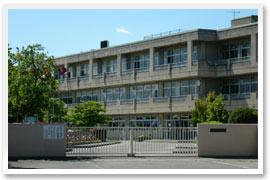 Primary school. Kamisato East Elementary School Walk 13 minutes About 1000m