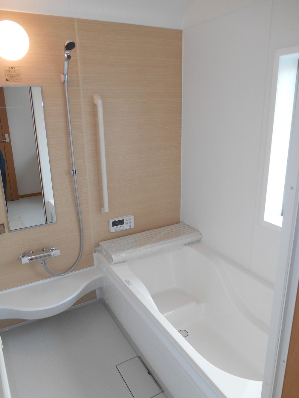 Same specifications photo (bathroom)