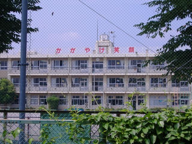 Primary school. 270m until Kounosu Municipal Akamidai second elementary school (elementary school)