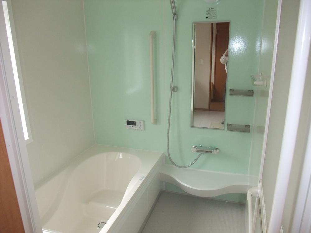 Same specifications photo (bathroom). The company specification example