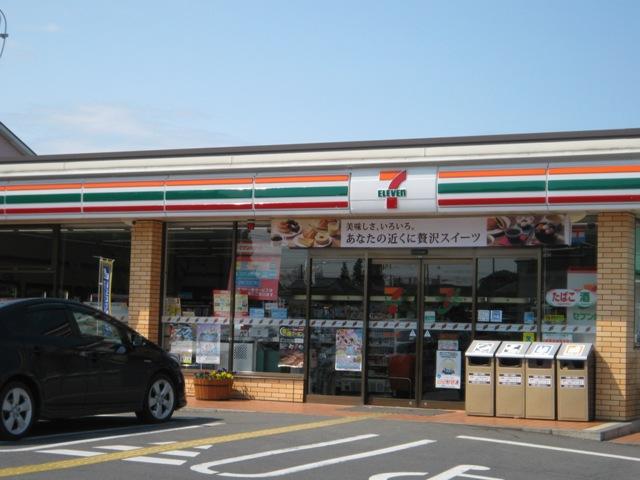 Convenience store. Until the Seven-Eleven 290m 4-minute walk