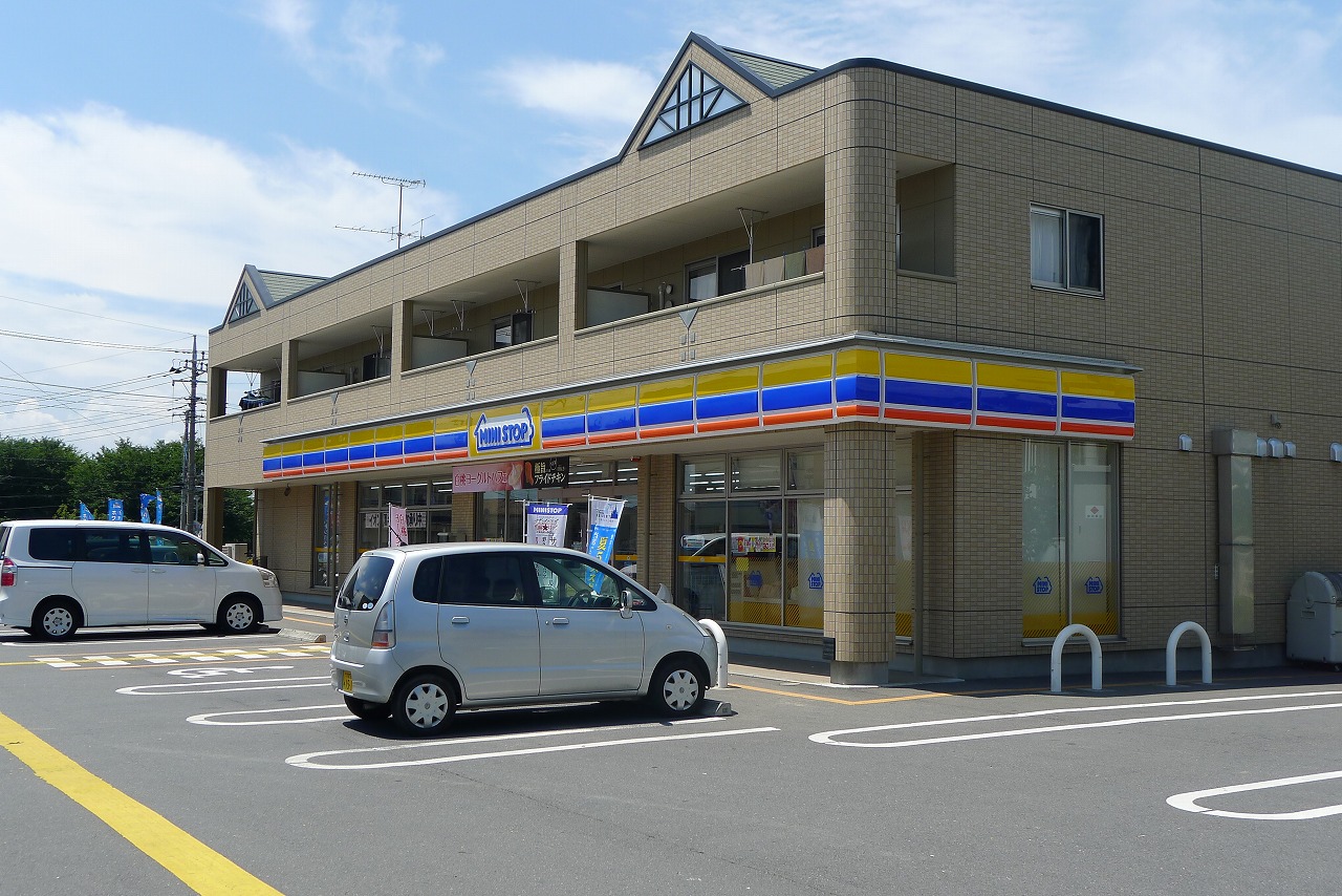 Convenience store. MINISTOP Kounosu Matsubara store up (convenience store) 266m