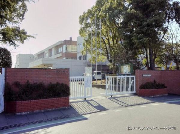 Junior high school. Kounosu Municipal Kounosu 910m to West Junior High School