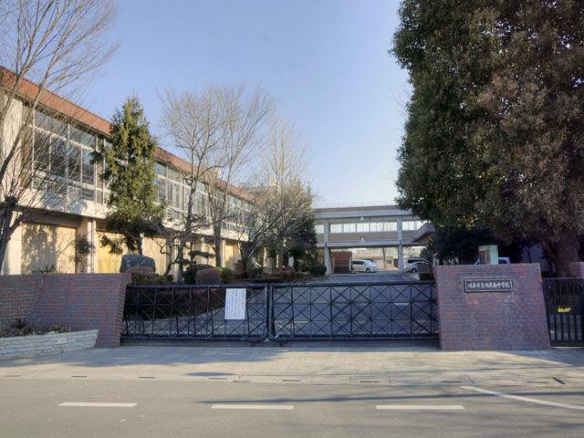 Junior high school. Kounosu to South Junior High School 720m