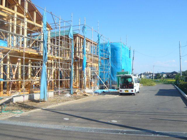 Local appearance photo. 9 / 20 From 1 Building 3 Building Completed December schedule