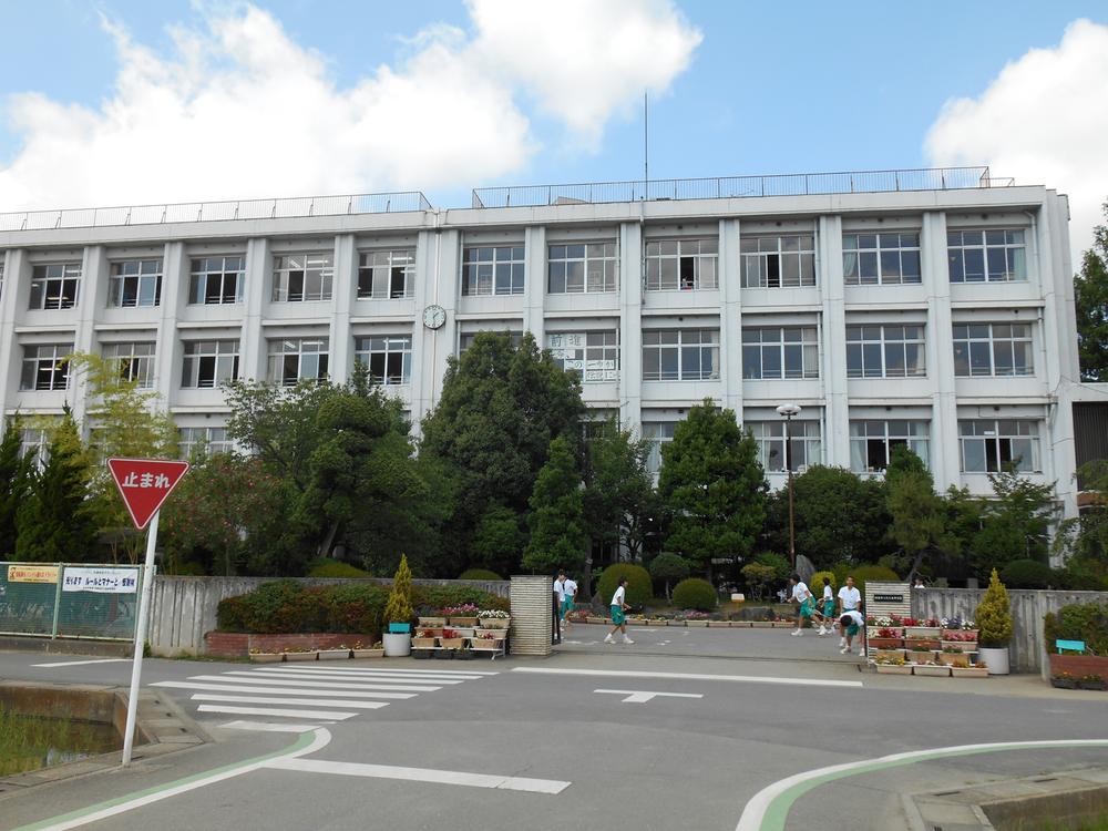 Junior high school. Kounosu Municipal blown 800m to North Junior High School