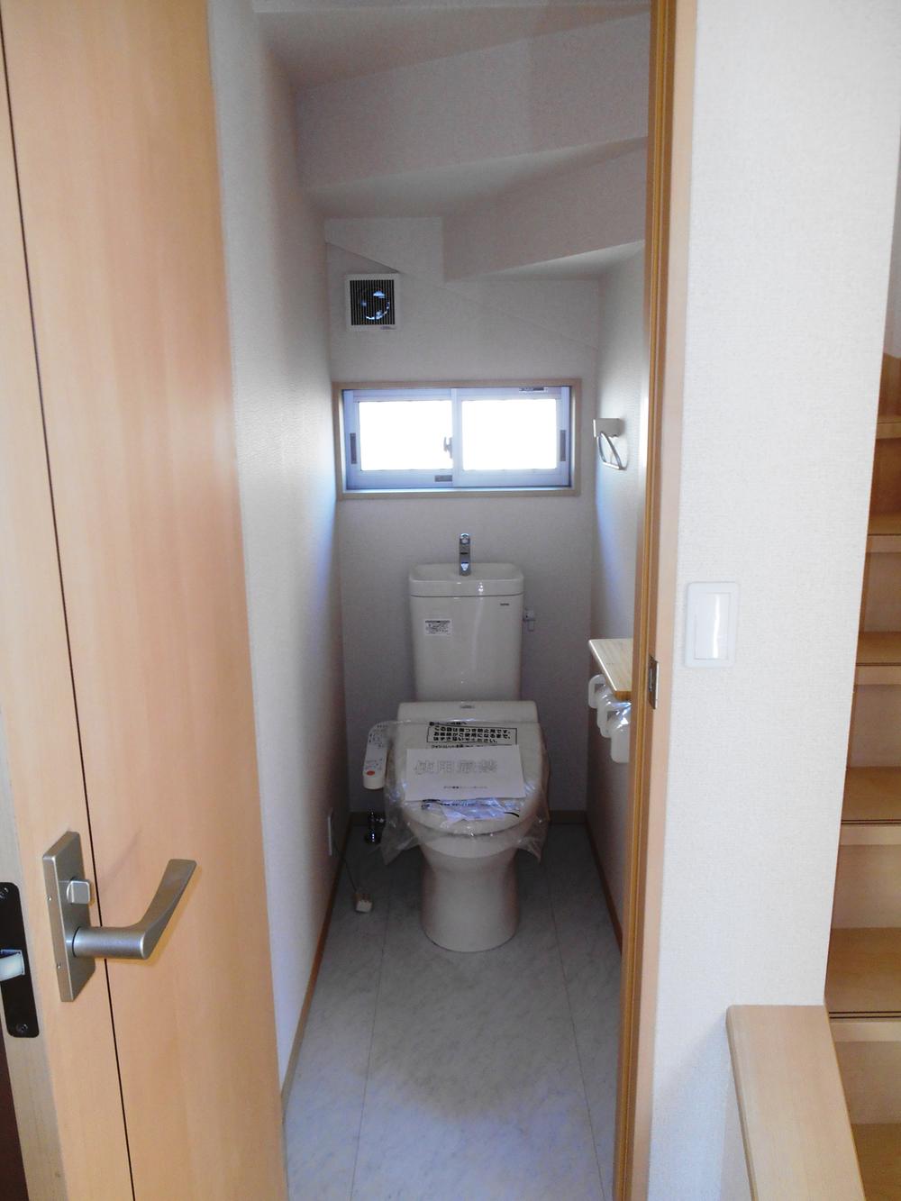 Same specifications photos (Other introspection). Same specifications first floor toilet