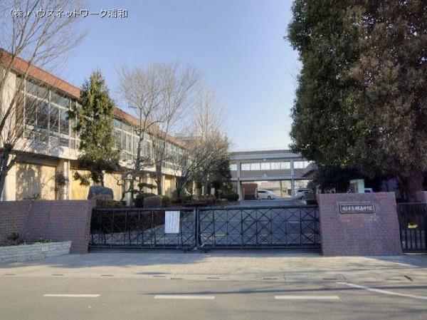 Junior high school. Kounosu Municipal Kounosu to South Junior High School 720m