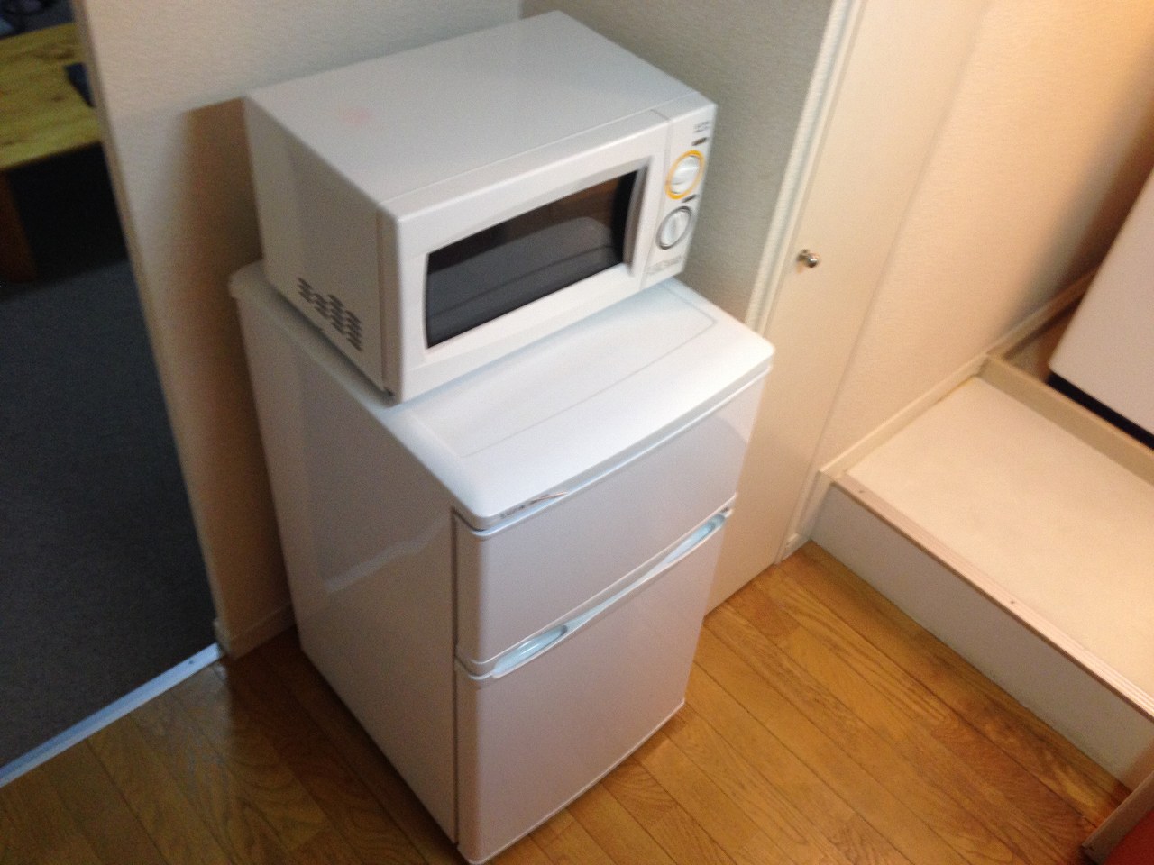 Other Equipment. microwave, Also it comes with a refrigerator.