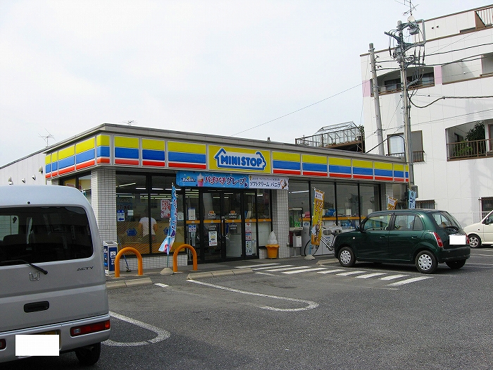 Convenience store. MINISTOP Kitamoto Nishitakao store up (convenience store) 443m