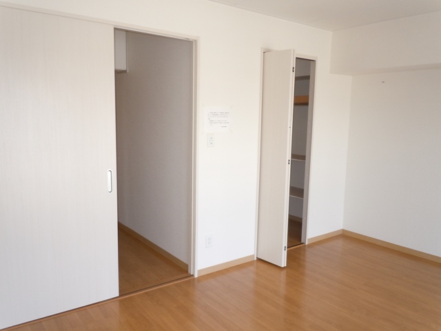Living and room. Western-style doorway has become the sliding door