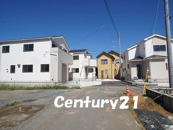Local photos, including front road.  ■ Kitamoto Station within walking distance Two garage  Wide land, Good per sun