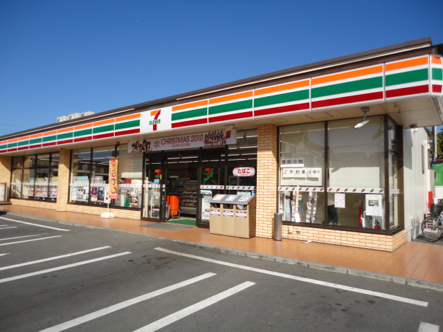 Convenience store. 475m to Seven-Eleven Osawa Koshigaya Higashiten (convenience store)