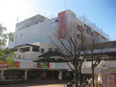 Supermarket. 1450m to Daiei (super)