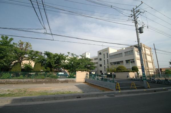 Junior high school. 560m to Fuji Junior High School