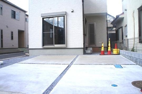 Parking lot