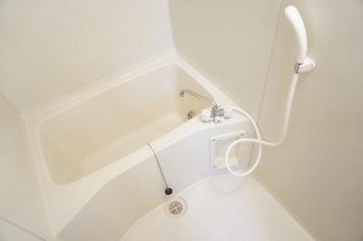 Bath. Economical bath reheating function with