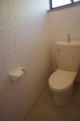 Toilet.  ☆ It is also easy ventilation when cleaning in the toilet with a window ☆