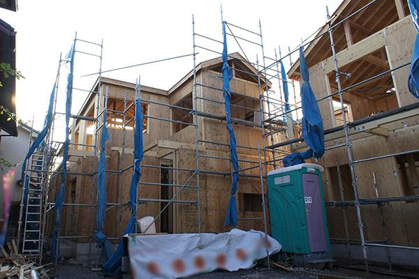 Local appearance photo. Building 2