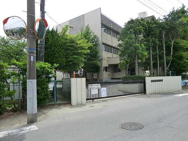 Primary school. Koshigaya 800m up to municipal Sakurai Elementary School