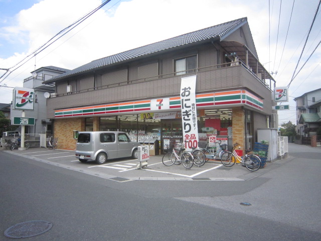 Convenience store. Seven-Eleven Koshigaya Fukuroyama store up (convenience store) 410m