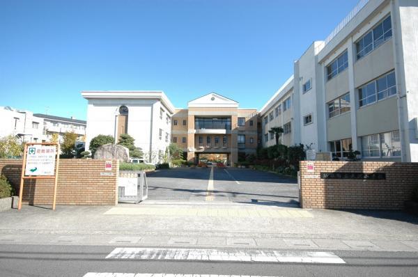 Primary school. 700m to Osawa Elementary School