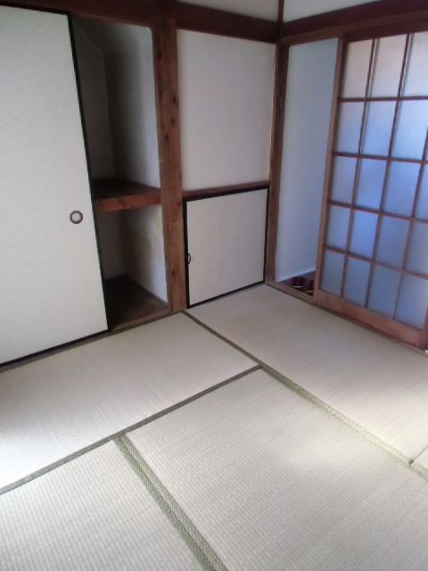 Living and room. Mind is calm in an atmosphere of Japanese-style room ☆