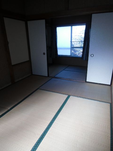 Living and room. The second floor will be 9 Pledge Japanese-style room when you open ☆