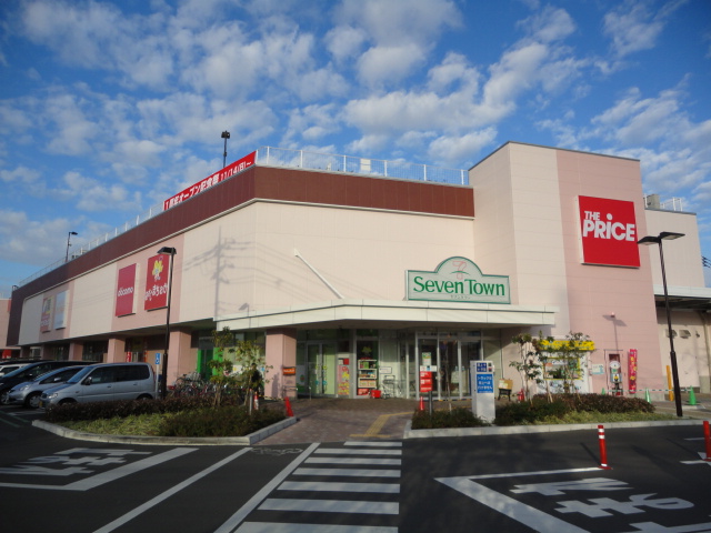 Shopping centre. Seven Town Sengendai until the (shopping center) 1979m