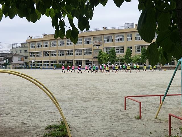 Primary school. Koshigaya Municipal Koshigaya until elementary school 880m