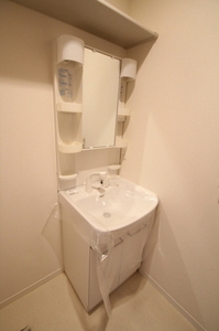 Washroom. The washroom, Shampoo - dresser - ・ There is a washing machine Storage