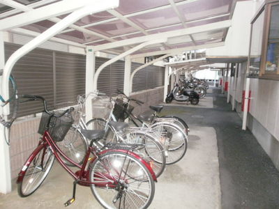 Other.  ☆ On-site bicycle parking lot ☆ 