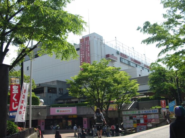 Shopping centre. 730m to Daiei Minami Koshigaya store (shopping center)