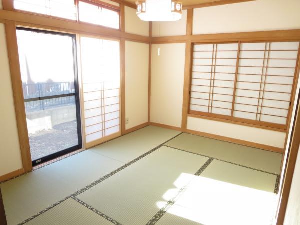 Other introspection. First floor 6-mat Japanese-style room